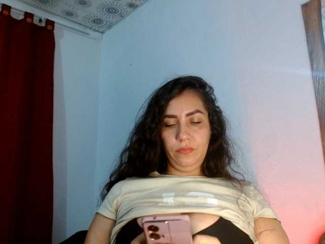 Live sex webcam photo for goddess-nahy #290633974