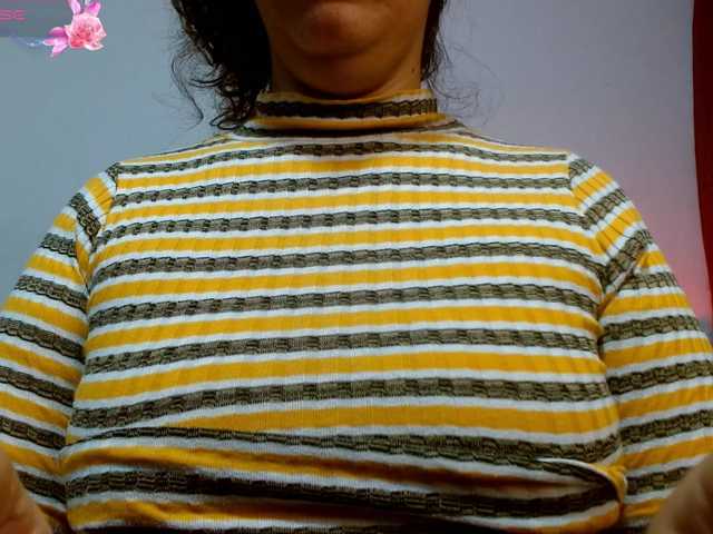 Live sex webcam photo for goddess-nahy #290924375