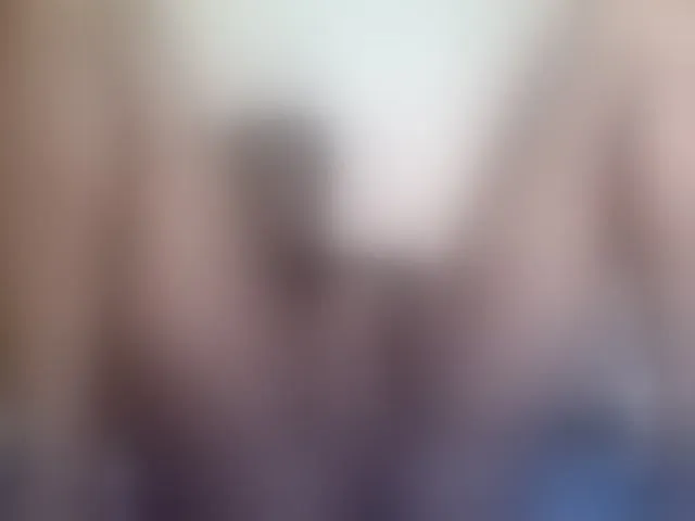 Live sex webcam photo for goddess-soriyah #292719296
