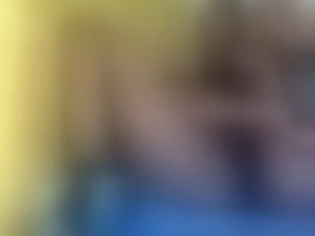 Live sex webcam photo for goddess-soriyah #293076261