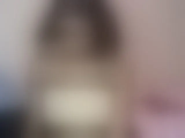 Live sex webcam photo for goddess-soriyah #293605059