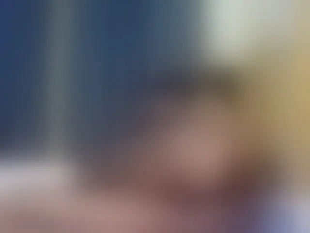 Live sex webcam photo for goddess-soriyah #293720611