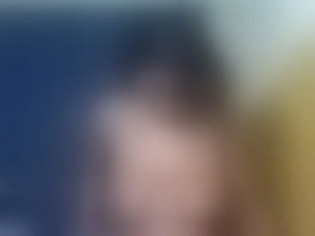 Live sex webcam photo for goddess-soriyah #293735821