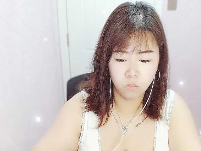 Live sex webcam photo for goddess777 #291173506
