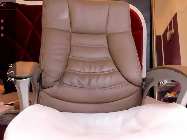 Live sex webcam photo for goddessallyse #276491264