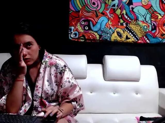 Live sex webcam photo for goddessloved #272591354