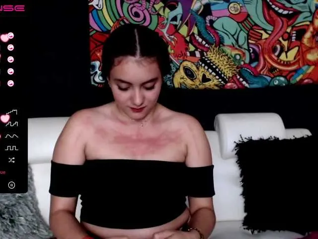 Live sex webcam photo for goddessloved #272936739