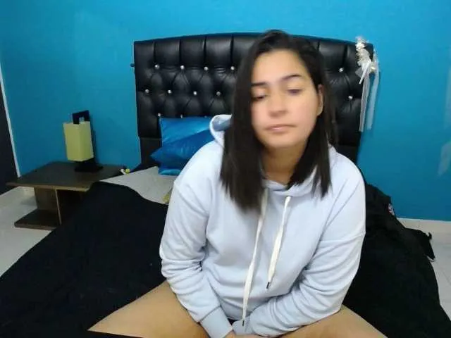 Live sex webcam photo for goddesstepha #272140671