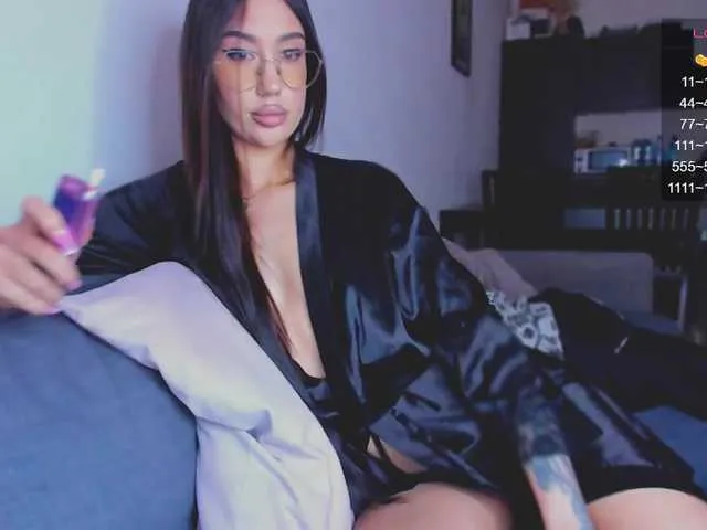 Live sex webcam photo for gold-girl1 #291009334