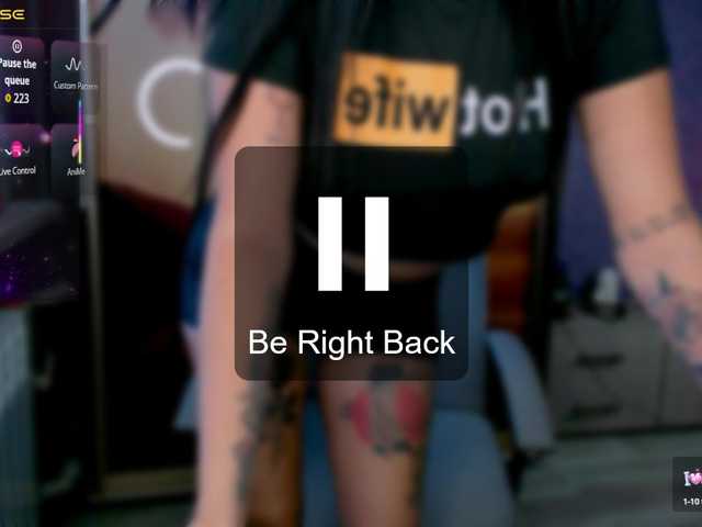 Live sex webcam photo for goldenwitchx #291884488