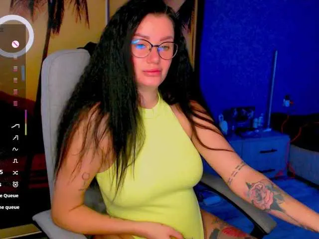 Live sex webcam photo for goldenwitchx #292346463