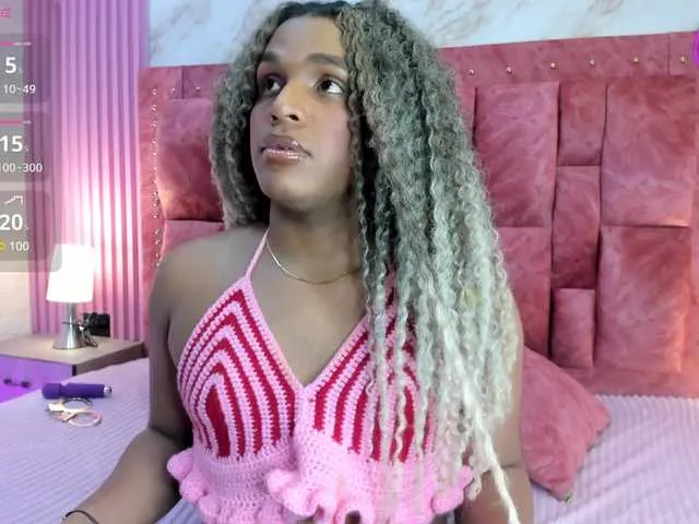 Live sex webcam photo for goldilockss15 #291217631
