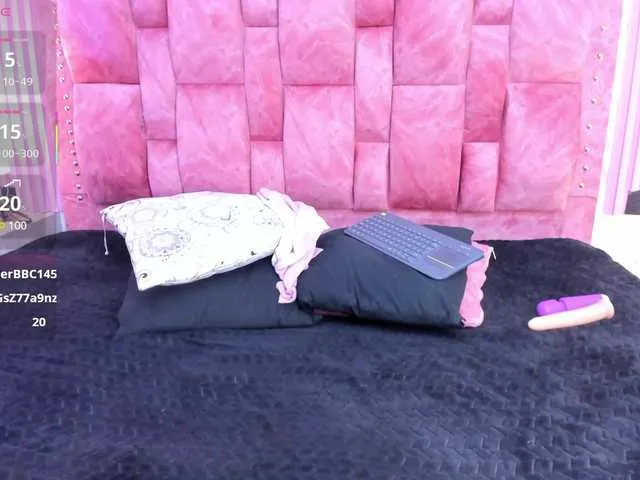 Live sex webcam photo for goldilockss15 #291627251