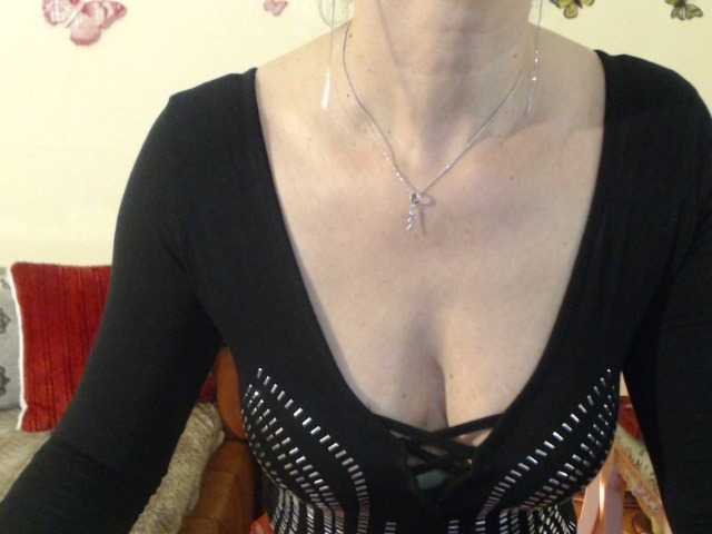 Live sex webcam photo for goodSnowQueen #272723360