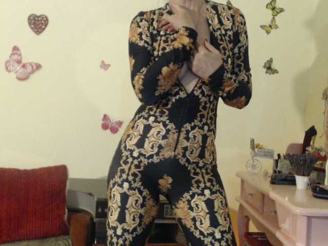 Live sex webcam photo for goodSnowQueen #273457641