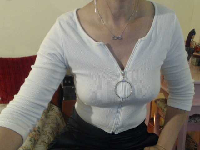 Live sex webcam photo for goodSnowQueen #273673123