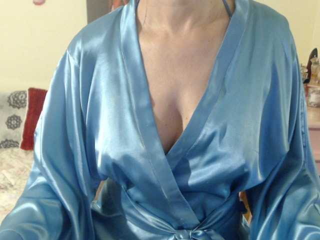 Live sex webcam photo for goodSnowQueen #275566591