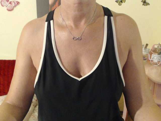 Live sex webcam photo for goodSnowQueen #276100570