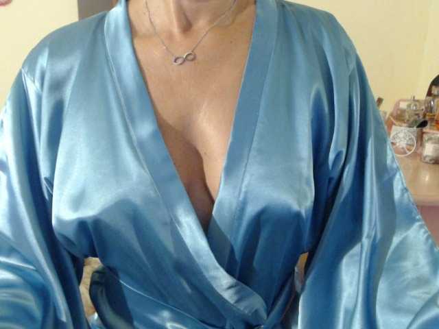 Live sex webcam photo for goodSnowQueen #276105923