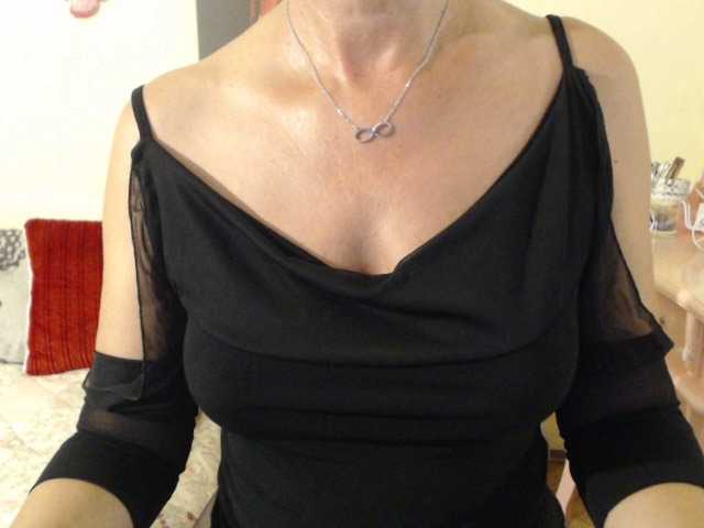 Live sex webcam photo for goodSnowQueen #276206547