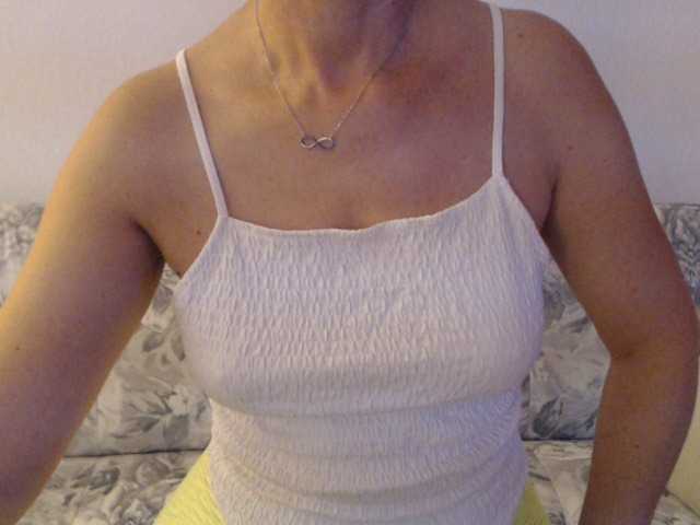 Live sex webcam photo for goodSnowQueen #276612811