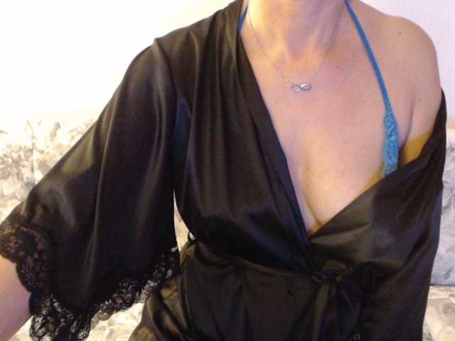 Live sex webcam photo for goodSnowQueen #276674175