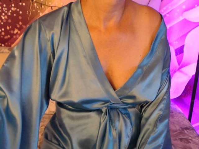 Live sex webcam photo for goodSnowQueen #277945373