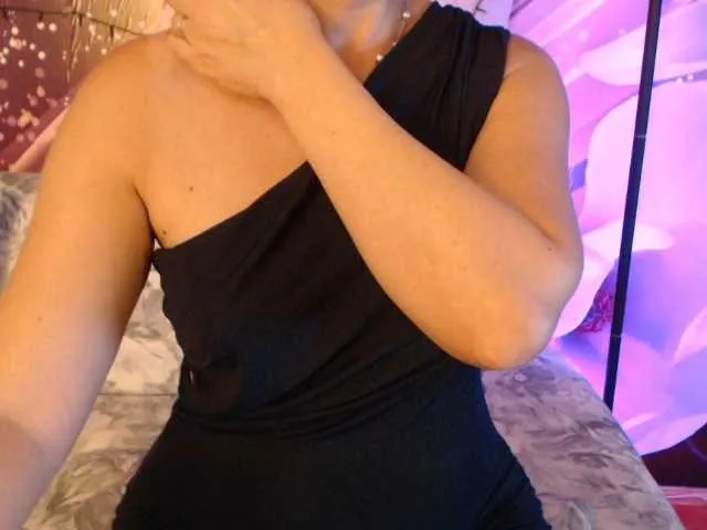 Live sex webcam photo for goodSnowQueen #278090297