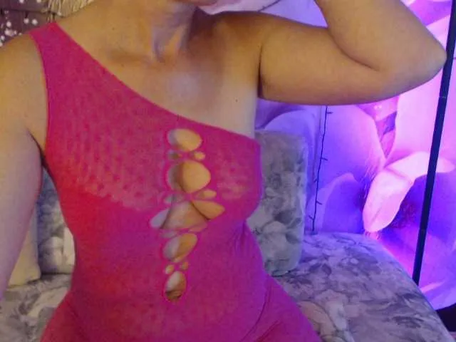 Live sex webcam photo for goodSnowQueen #283964594