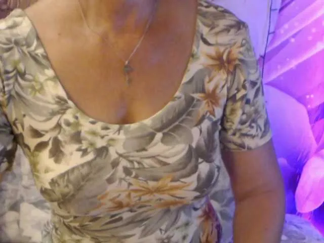 Live sex webcam photo for goodSnowQueen #289517838