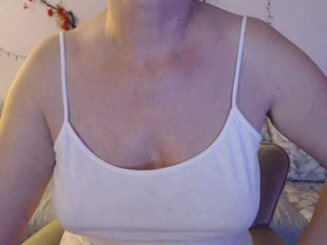 Live sex webcam photo for goodSnowQueen #290815308