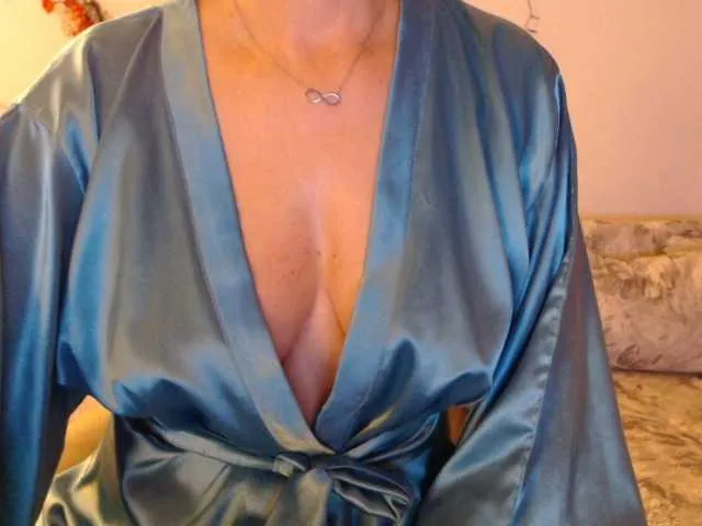 Live sex webcam photo for goodSnowQueen #291451259