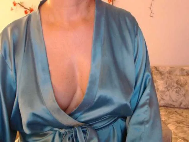 Live sex webcam photo for goodSnowQueen #291782610