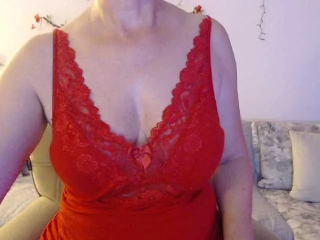 Live sex webcam photo for goodSnowQueen #292083568