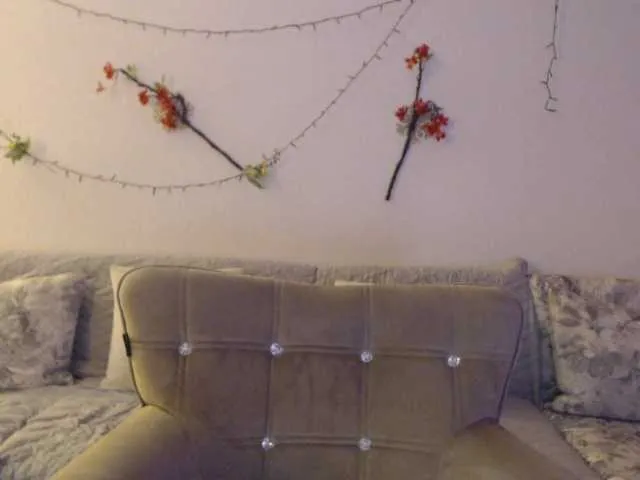 Live sex webcam photo for goodSnowQueen #292103754