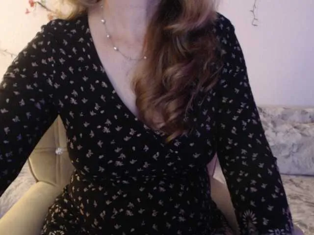 Live sex webcam photo for goodSnowQueen #292130533