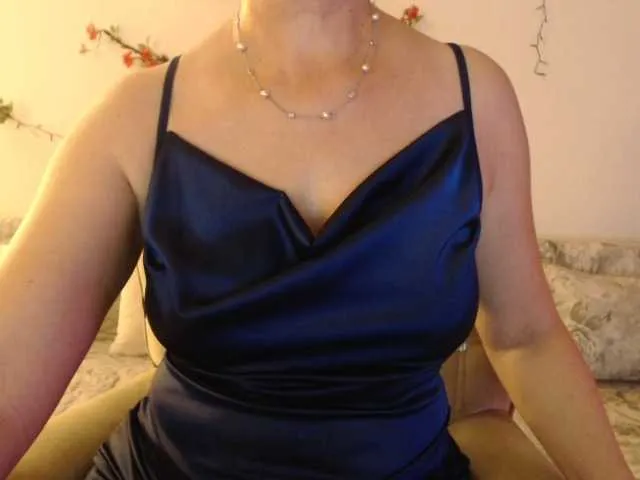 Live sex webcam photo for goodSnowQueen #292144771