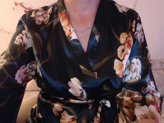 Live sex webcam photo for goodSnowQueen #292217794