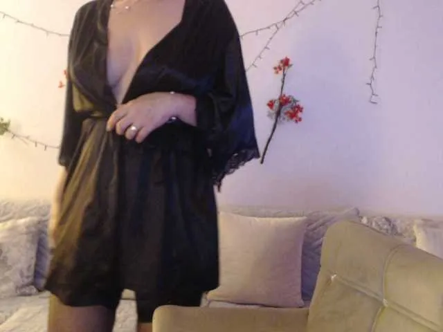 Live sex webcam photo for goodSnowQueen #292280026