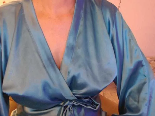 Live sex webcam photo for goodSnowQueen #292353309