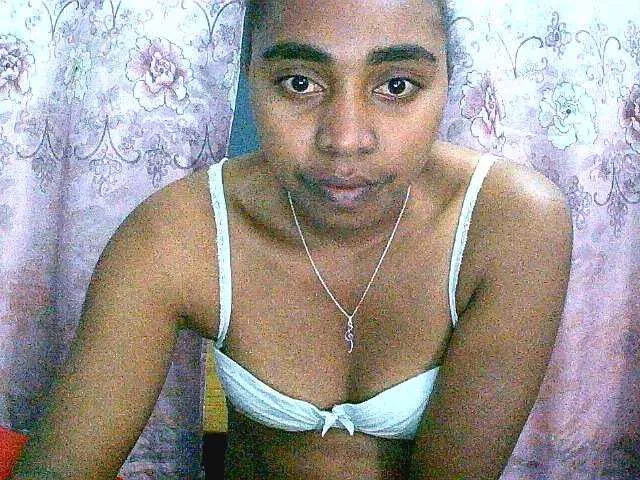 Live sex webcam photo for goodgirl #276216978