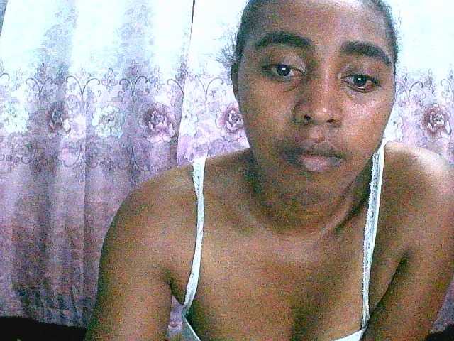Live sex webcam photo for goodgirl #277489332
