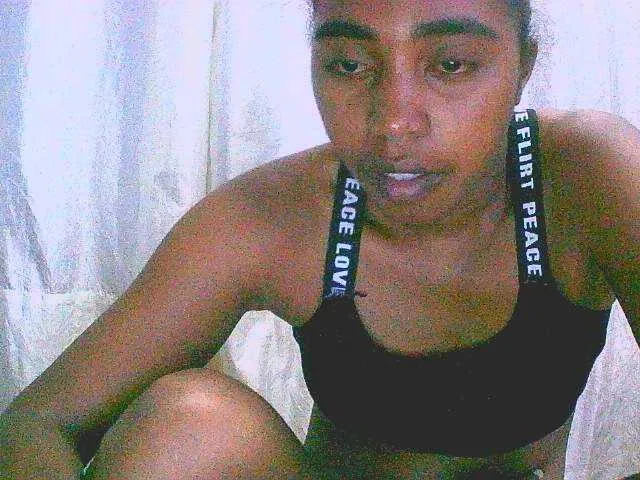 Live sex webcam photo for goodgirl #290695441