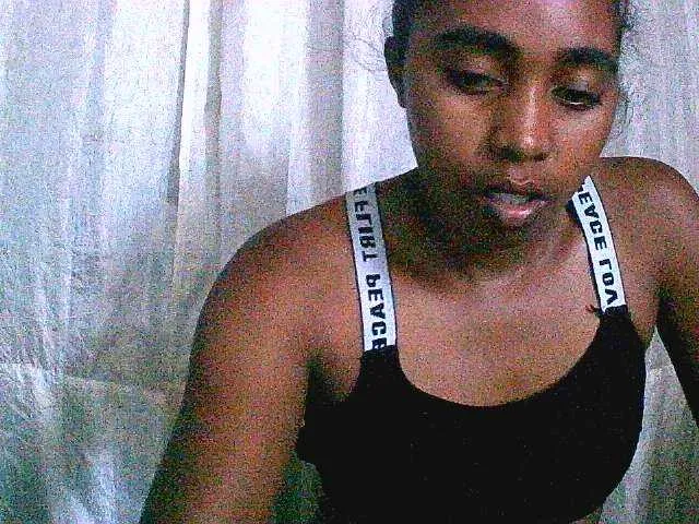 Live sex webcam photo for goodgirl #290908868