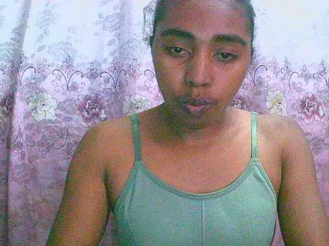 Live sex webcam photo for goodgirl #291823936