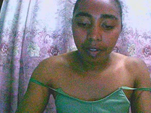 Live sex webcam photo for goodgirl #291885278