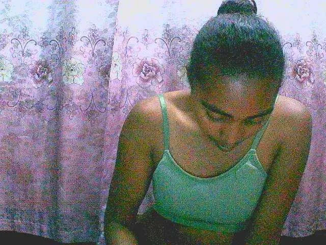 Live sex webcam photo for goodgirl #291993688