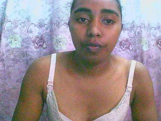 Live sex webcam photo for goodgirl #292012783