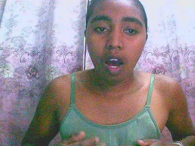 Live sex webcam photo for goodgirl #292093563