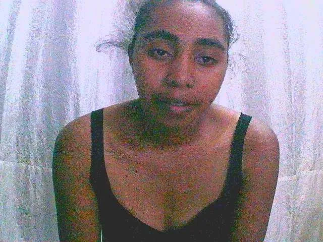 Live sex webcam photo for goodgirl #292135021